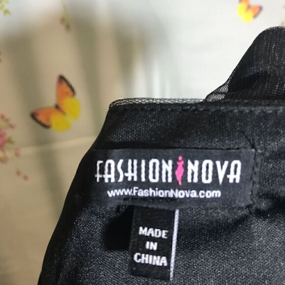 Fashion Nova Black Lace Overlay Mini Skirt-Large - Picture 11 of 11